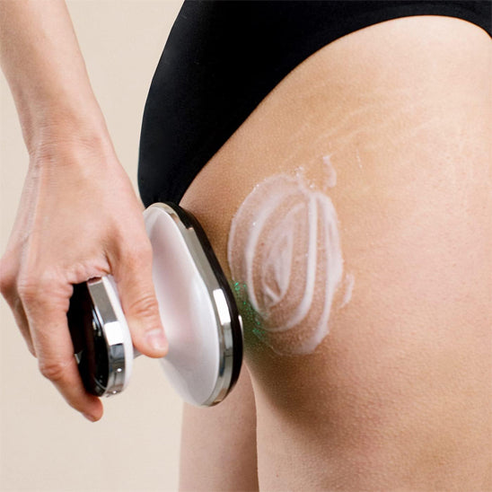 fille masse fesses appareil de massage RF